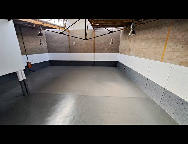 346M² MINI FACTORY TO LET IN KYA SANDS